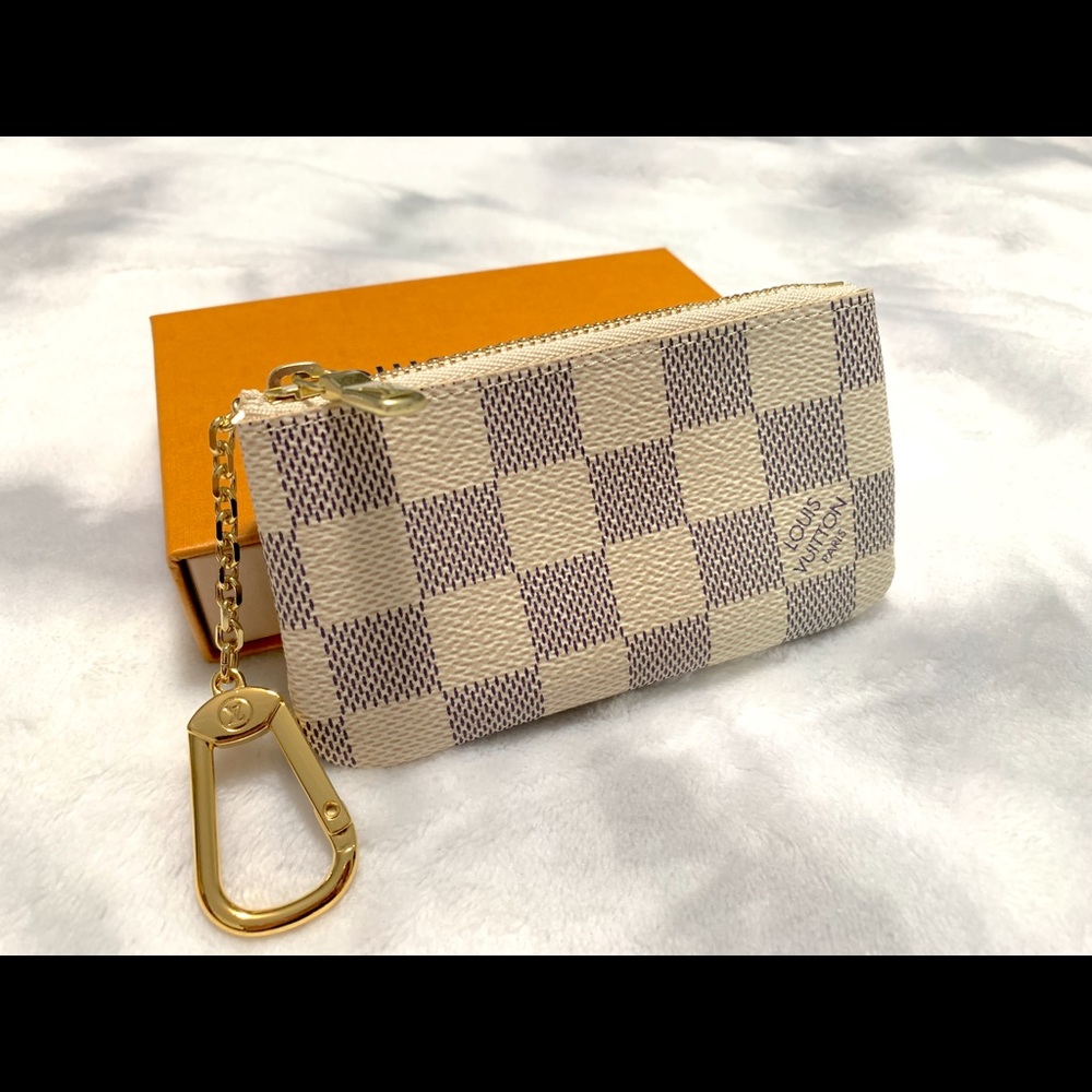 ❌SOLD💔❌ Authentic Louis Vuitton Key Pouch